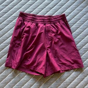Lululemon pink shorts small